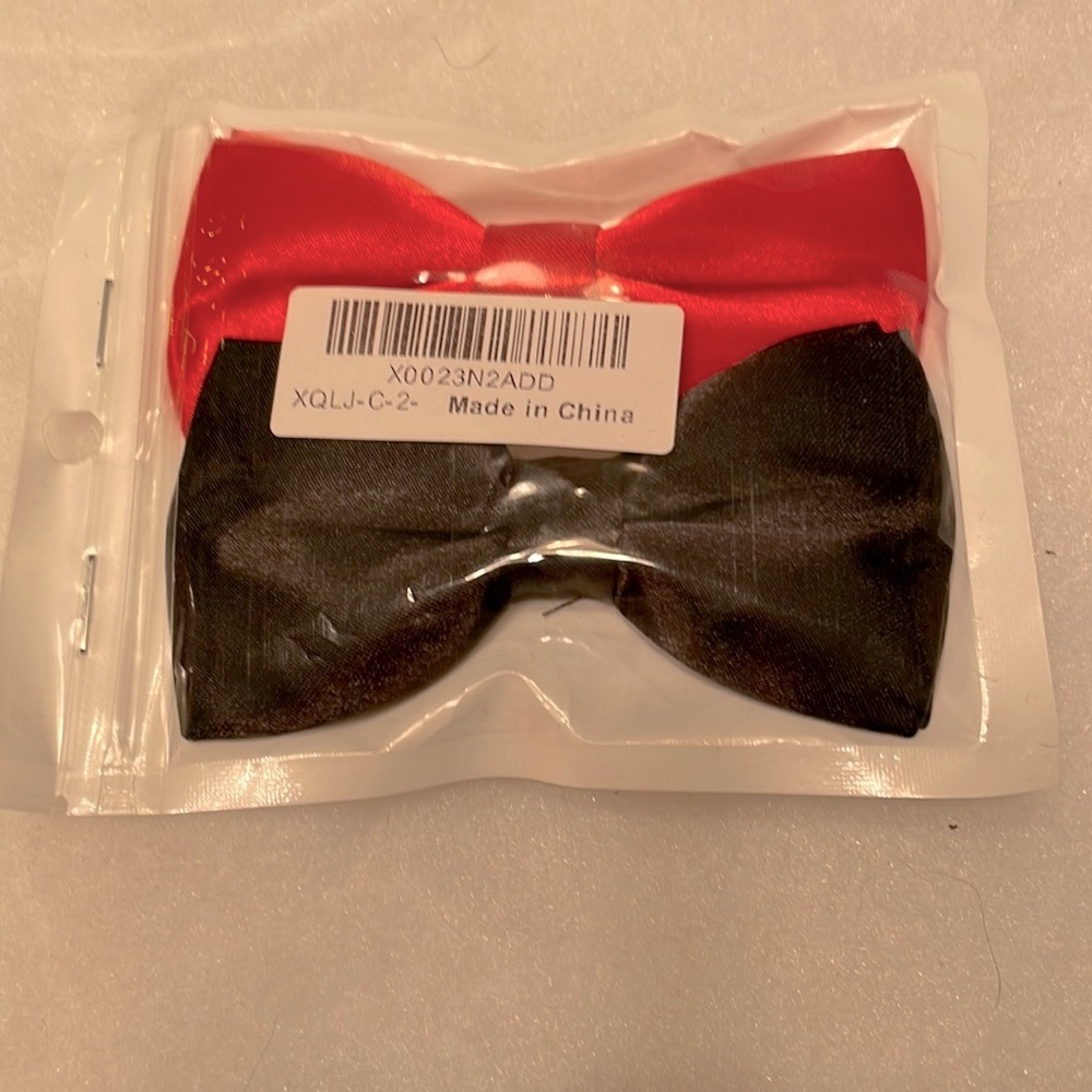 Doggie Bow tie set of 2 new in package